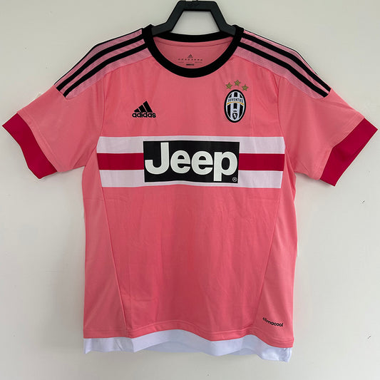 Juventus Away Retro Jersey 2015/16 Pink